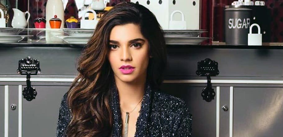 Sanam Saeed continues to get praises from across the border
