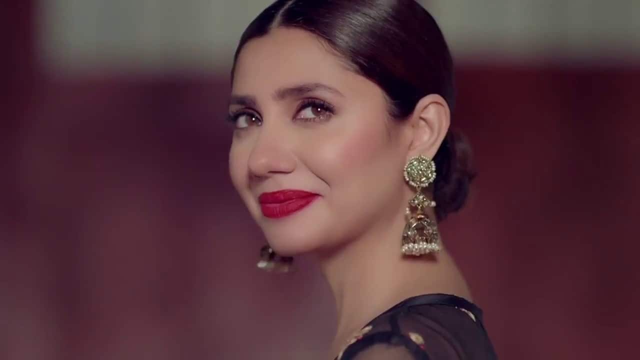 Firdous Jamal’s comments on Mahira Khan enrage her fans
