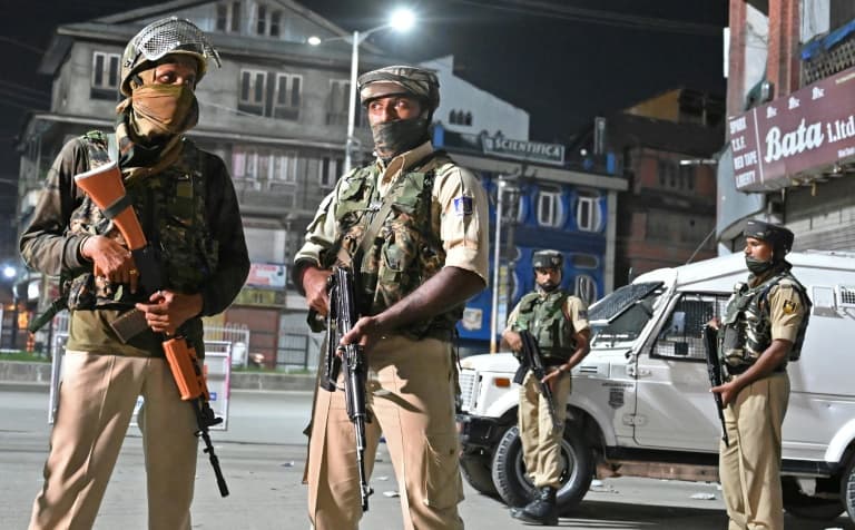 Indian-occupied Kashmir: Articles 370 and 35A explained