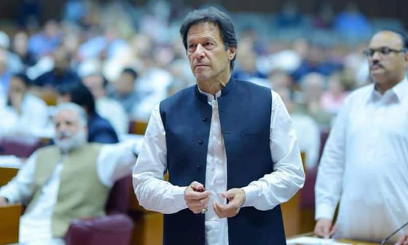 Naya Pakistan: FBR collects Rs580bn, petrol price decreased by Rs4.59