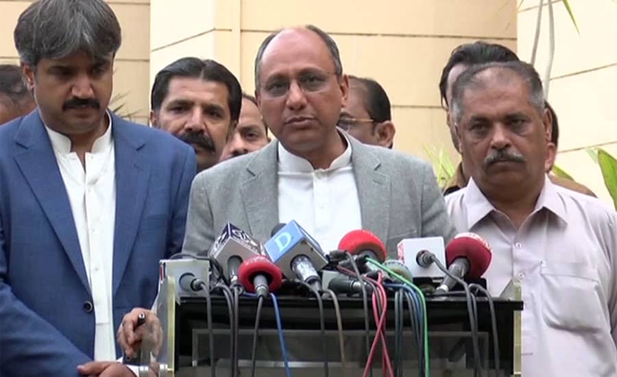 Sindh govt to award Rs1 lakh to those identifying trash throwers