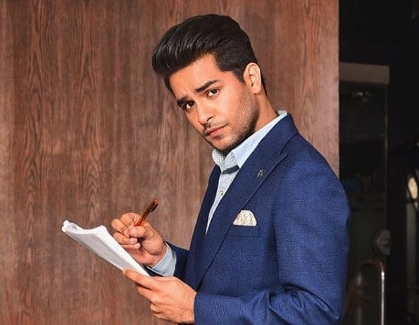 Asim Azhar wants politicians to stop their ‘phaddas’