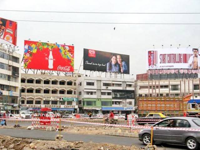 All billboards in Karachi to be removed in 24 hours