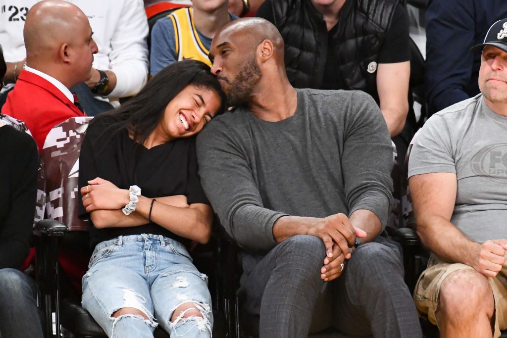 Basketball legend Kobe Bryant killed in helicopter crash; Mehwish, Mahira express shock
