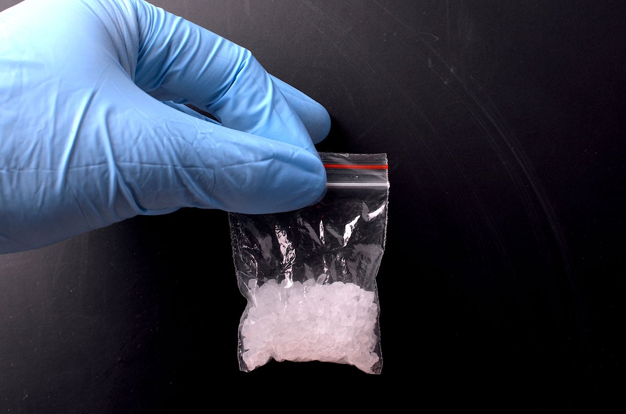 Police arrest woman for supplying drugs  in a rickshaw