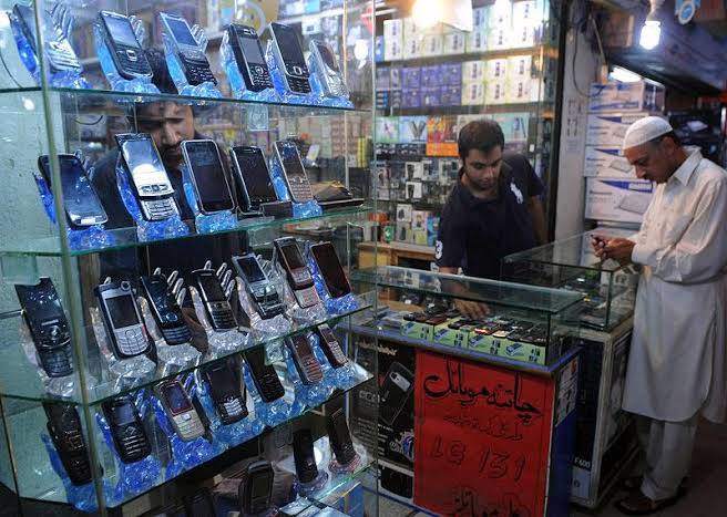 Mobile accessory prices rise in Pakistan as coronavirus grips China