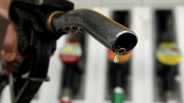 Amid shortage, govt likely to allow petrol stations to set their own prices