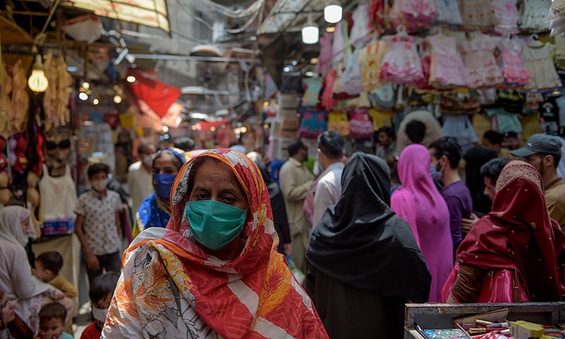 The Current data: Are Lahoris actually ‘weird creatures’ not taking coronavirus seriously?