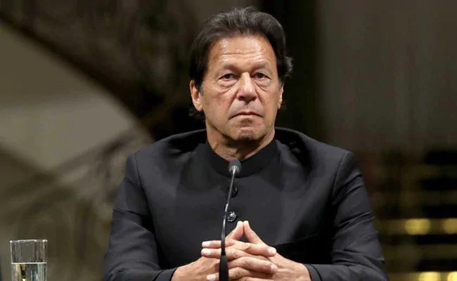 Justice Qazi Faez Isa strikes back with ‘Imran, others’ properties in UK’