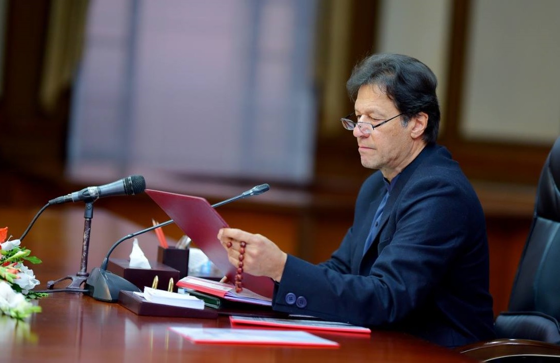 PM Imran urges TV writers’ to promote family values, national identity through dramas