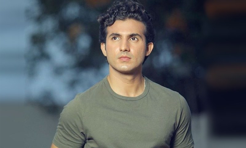 Shahroz Sabzwari lashes out, challenges those pointing fingers to prove his infidelity