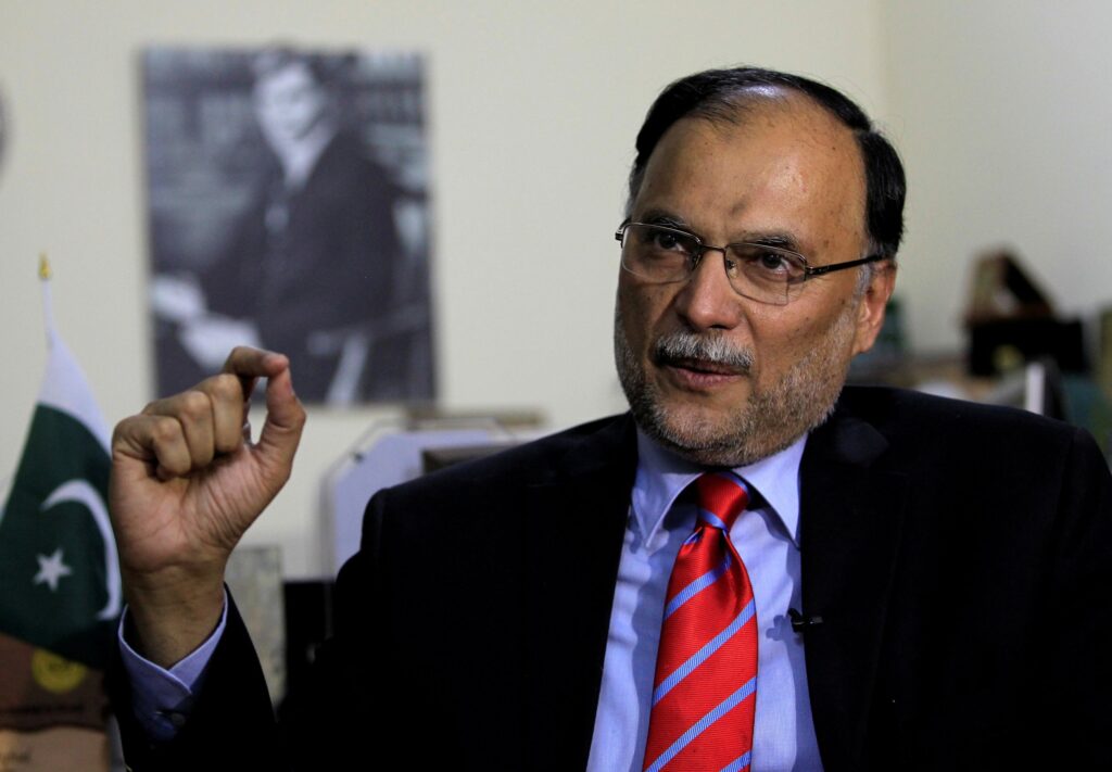 KYA BOLA? (Jul 27): From PTI wanting PML-N’s ‘heaven’ tickets to corruption bhi sharma jati hai.