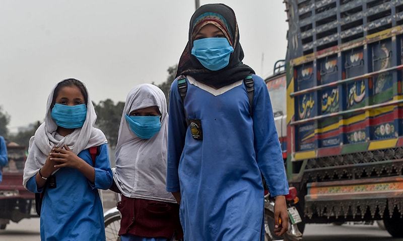 Islamabad’s education officers asked to visit seven schools daily to monitor SOPs
