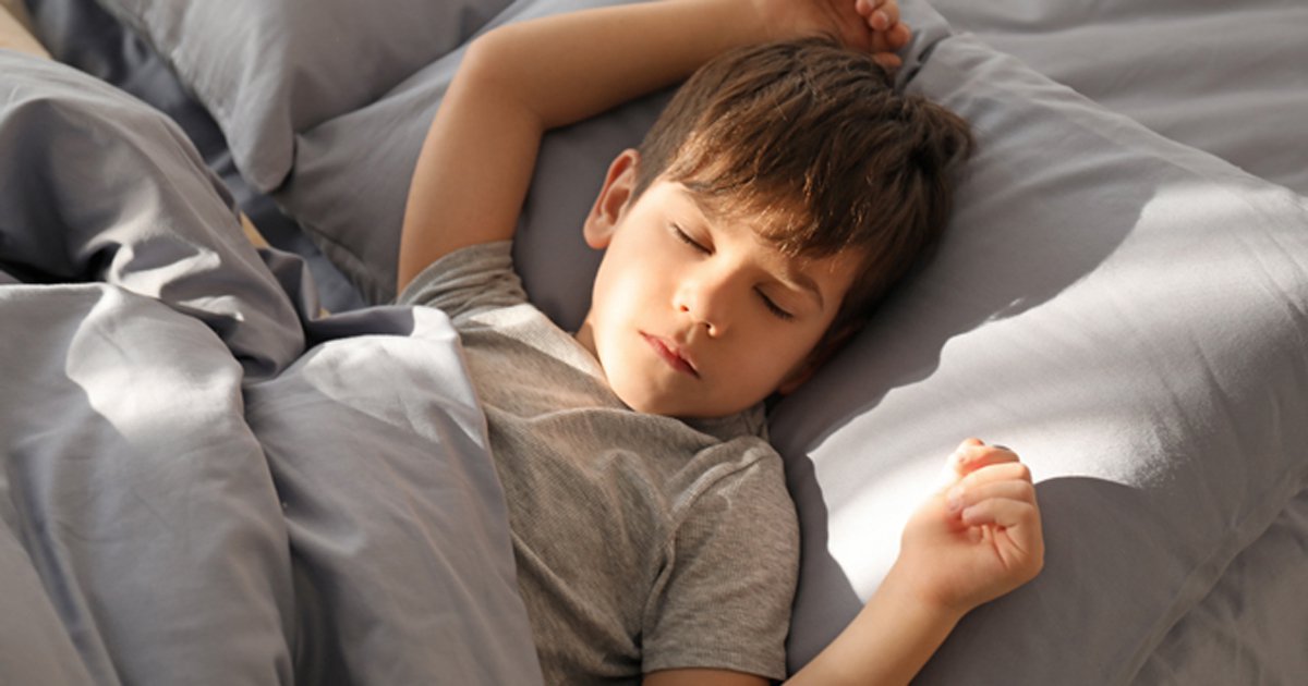 Teacher shares exact time kids should go to bed