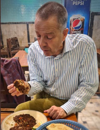 ‘No wonder the dish is so popular’: German envoy tries Peshawar’s chapli kebabs