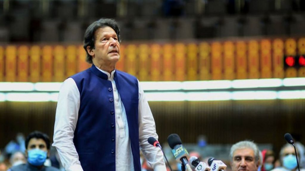 Twitterati want US embassy to apologise for ‘calling Imran a dictator’