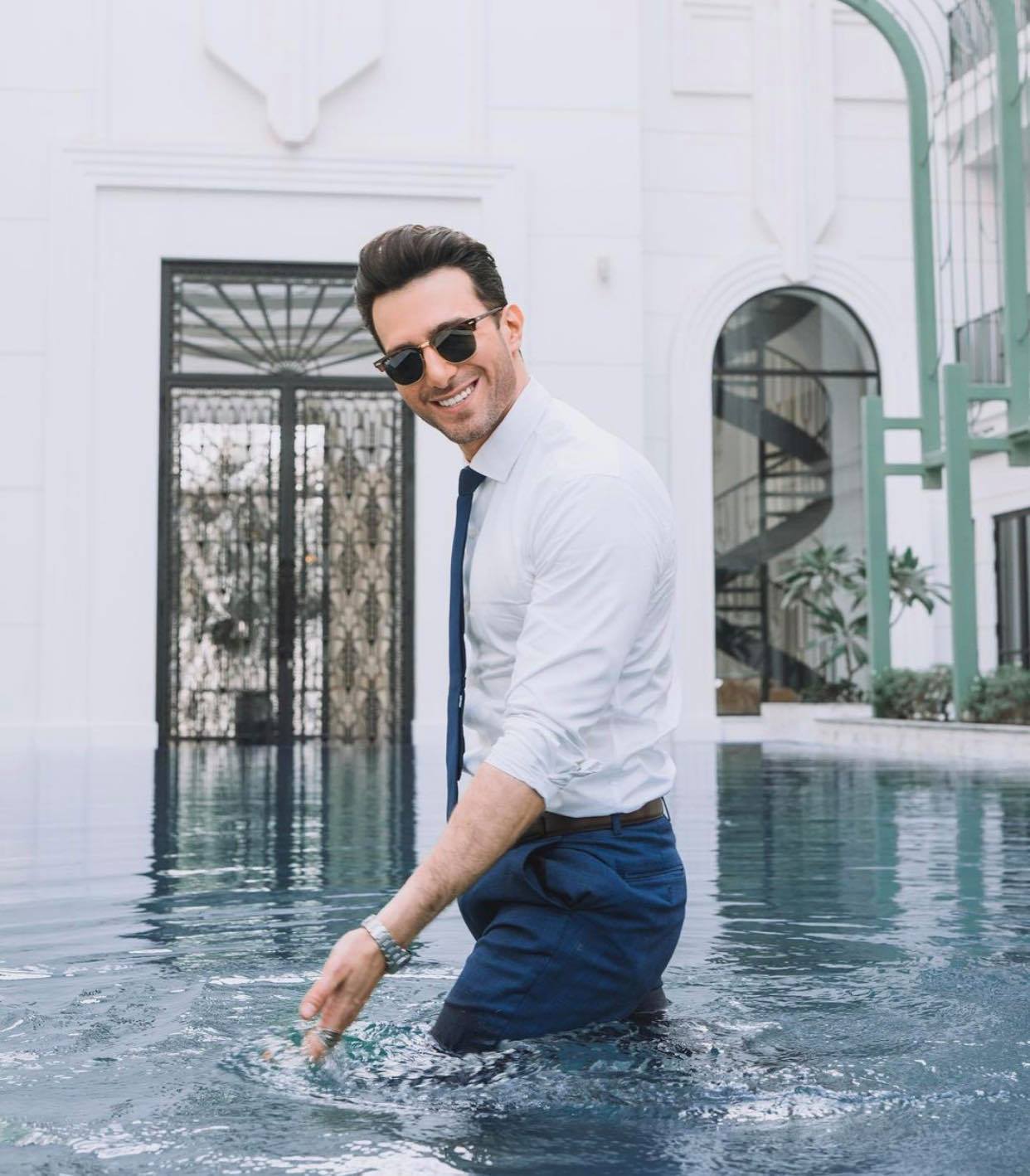 Getting wet is the new viral trend in photoshoots