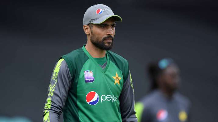PCB, cricketing greats among others react to Amir’s exit