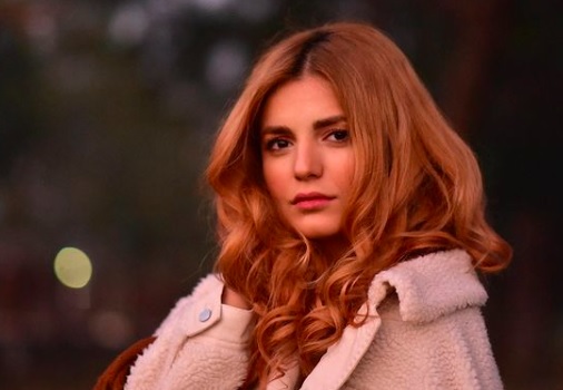 ‘They need your shoulder to cry on’: Momina Mustehsan requests PM Imran to visit Machh mourners