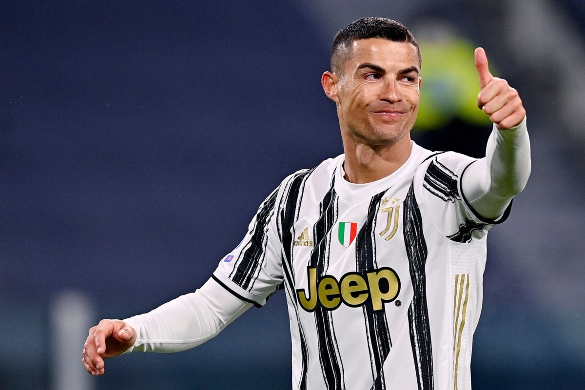 Ronaldo becomes the first person to reach 250 million followers on Instagram