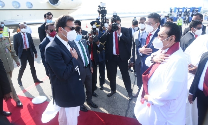 PM offers Sri Lanka to join CPEC, says trade links vital to eradicate poverty