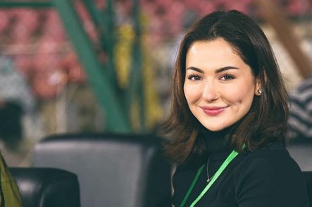 ‘Don’t pit women against women’: Hania Aamir responds to backlash on using beauty filter