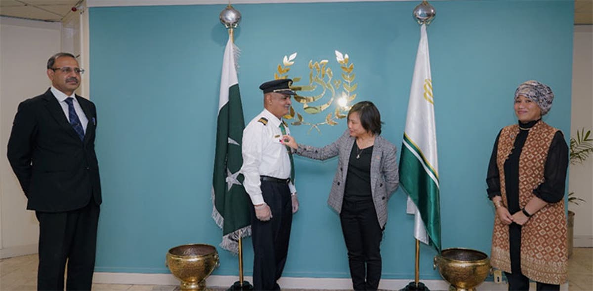 UN honours PIA official who went viral for soothing baby during flight