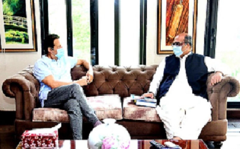 PM, aide continue defending accountability drive