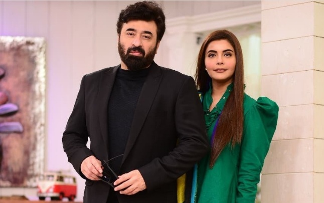 VIDEO: Nida, Yasir Nawaz get first dose of COVID-19 vaccine
