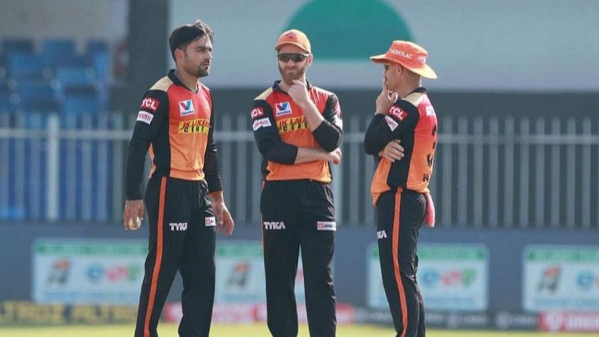 VIDEO: David Warner, Kane Williamson observe Ramzan fast