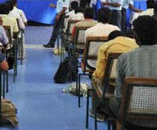 Court orders Shah Abdul Latif University to take law colleges exams delayed since three years