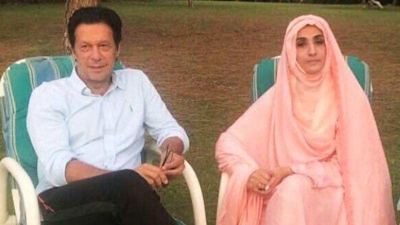 Only a fool doesn't talk about everything with his wife, says Imran Khan - Celebrity - Images