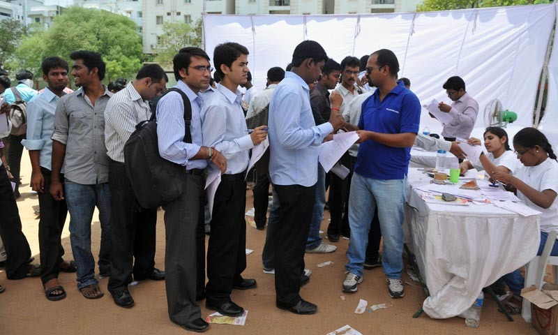 40 per cent educated women are jobless in Pakistan, 1.5 million people applied for peon position