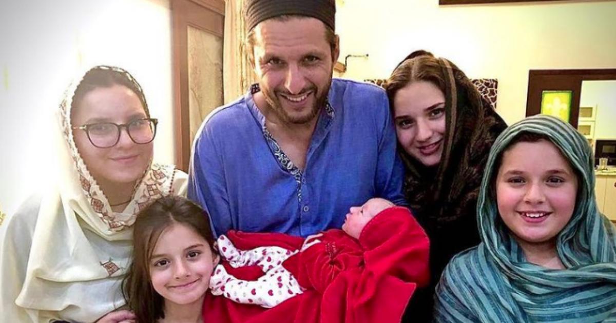 Shahid Afridi clarifies his daughters have no social media accounts
