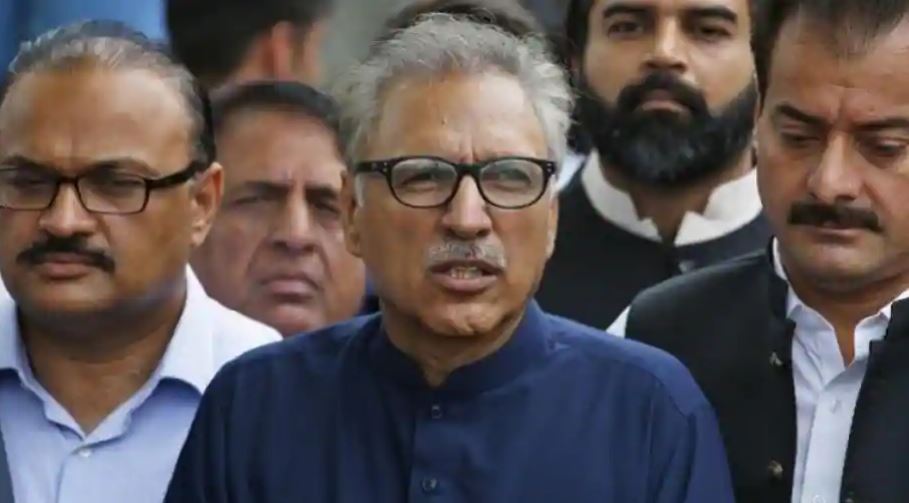 ‘Poor judgment’, President Alvi reacts to promoting own family business