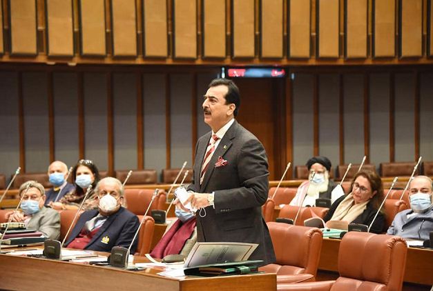 PPP’s Gilani resigns as Leader of the Opposition in the Senate after absence from key session
