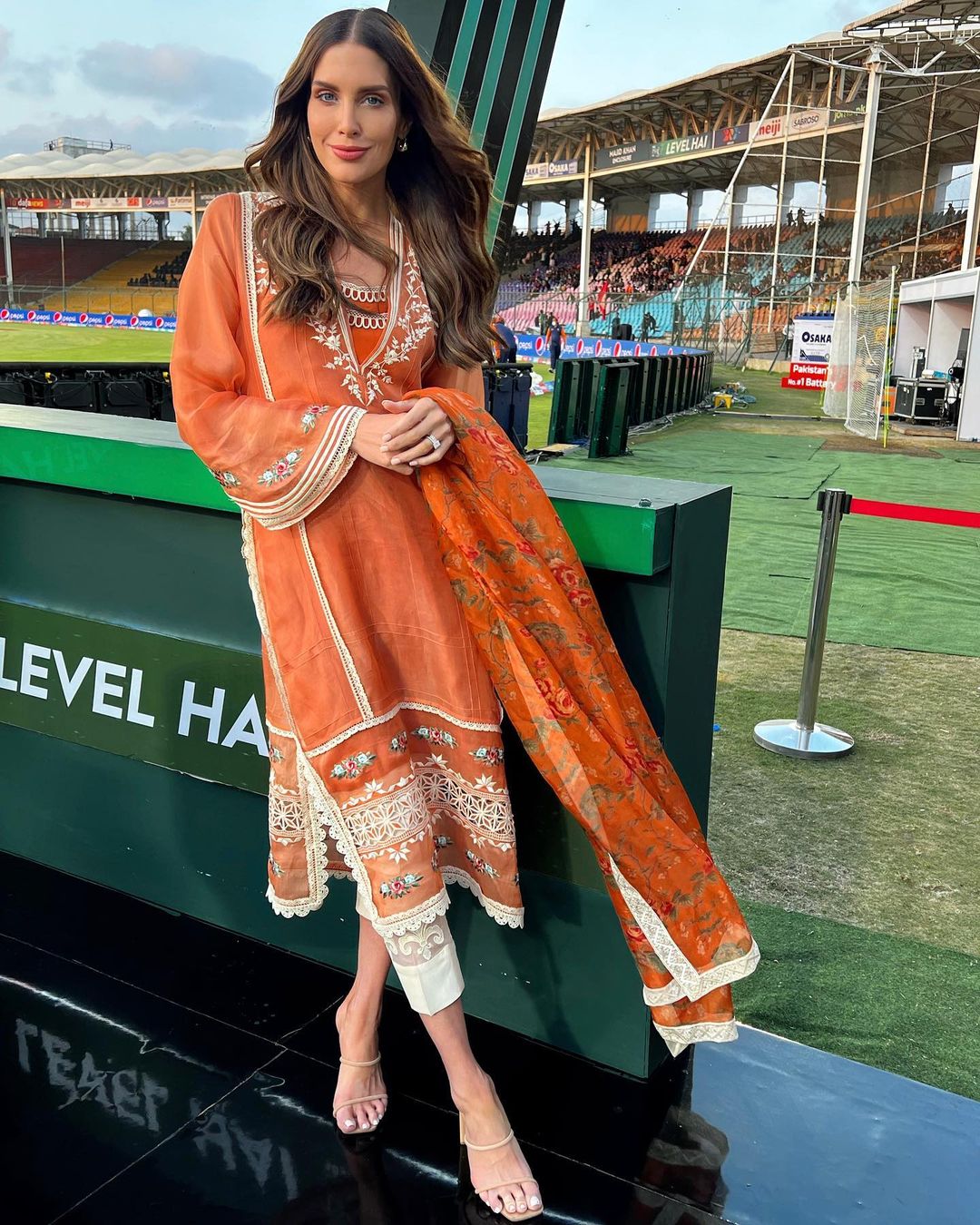 Erin Holland’s desi PSL looks go viral, other presenters slaying it too