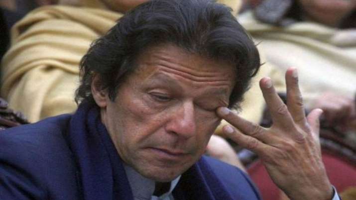 44% say Khan should resign before no-confidence motion: survey