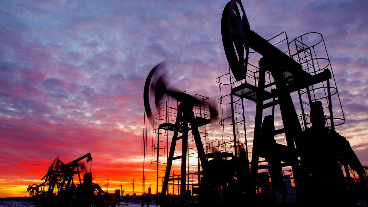 Pakistan to receive $10 billion investment in refinery sector soon