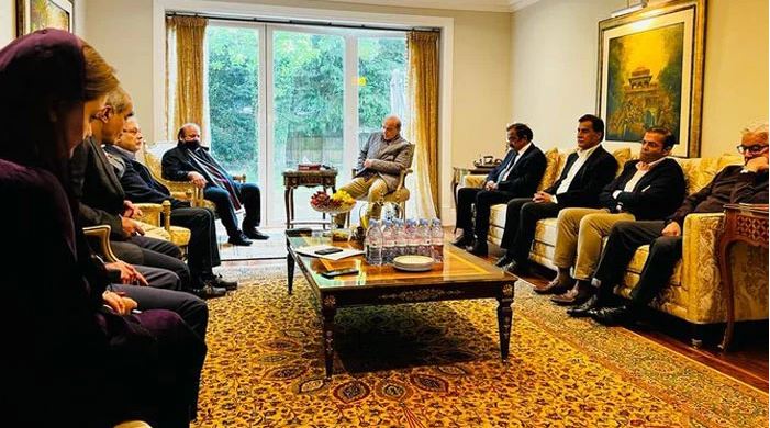 PML-N’s agrees on not holding early elections
