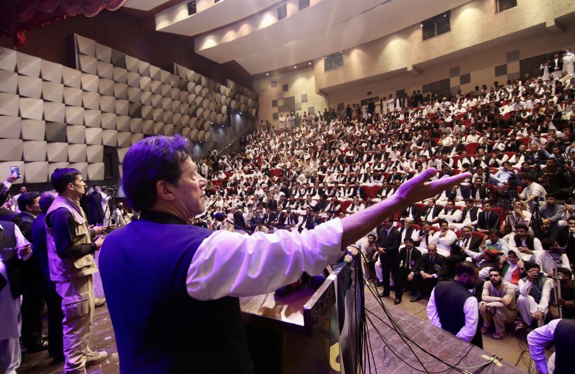 ‘Is say zaida Allah ki kya lanat hogi ke Madina mein aap ke khilaaf naray lagay’: Khan