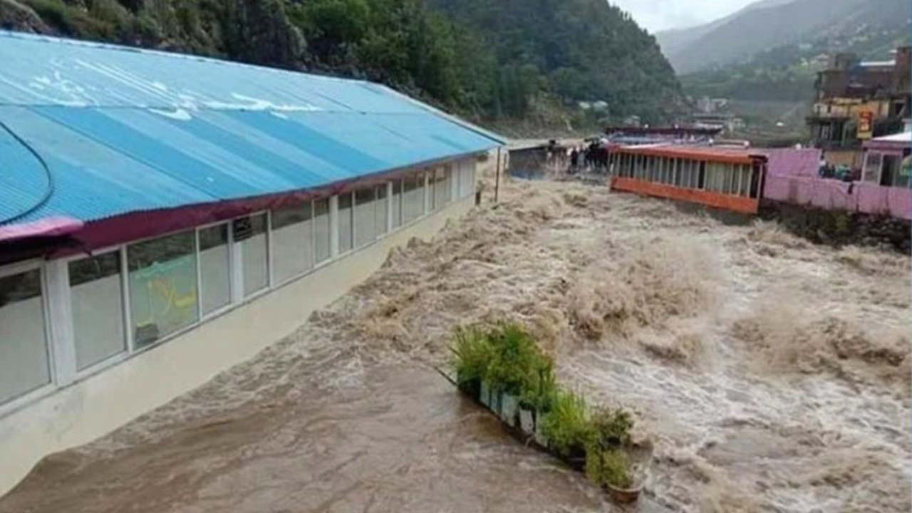 KP CM announces Rs200 million relief package for flood-hit areas