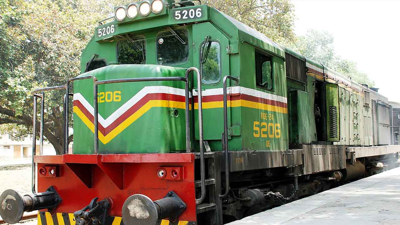 Pakistan Railways increases train fares amid record-high fuel prices