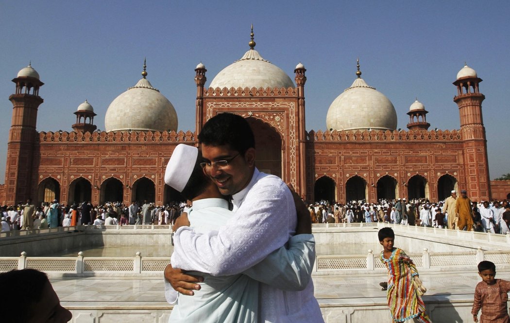 Govt announces five Eid holidays