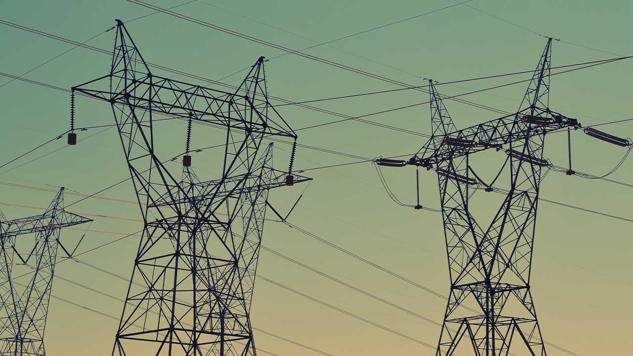 PM orders discos to suspend staff leaves and work nonstop to correct electricity bills