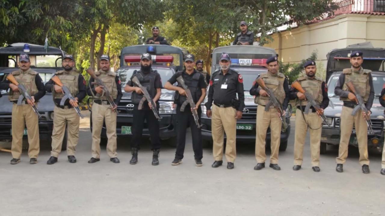 10,000 police officials deployed in Lahore for foolproof security