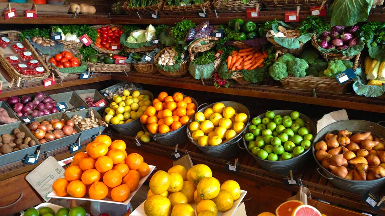 Citizens launch fruit boycott campaign to protest against skyrocketing prices