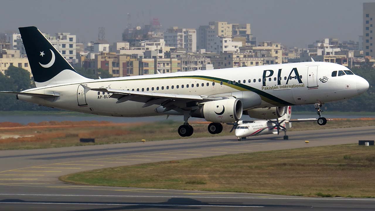 Pakistan International Airlines announces special discount for students