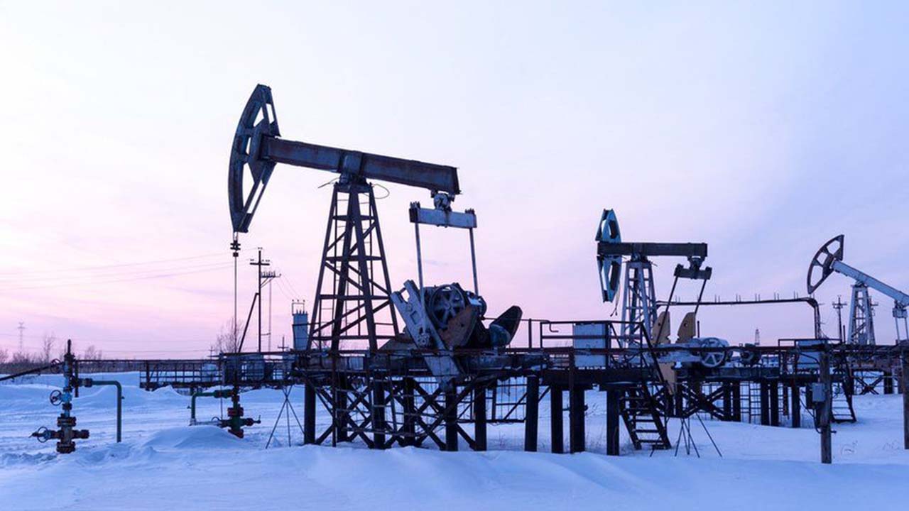 Russia agrees to provide petrol and diesel to Pakistan at discounted rates