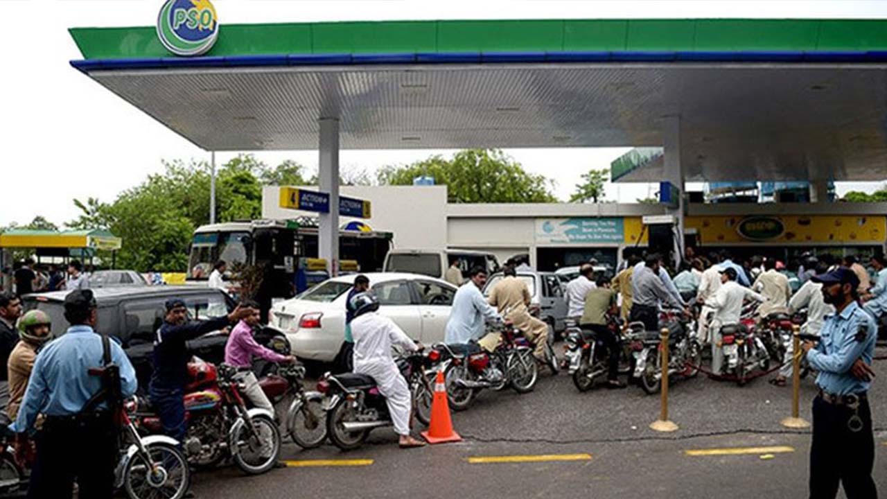 Petrol price likely to rise by Rs20 per litre in upcoming review